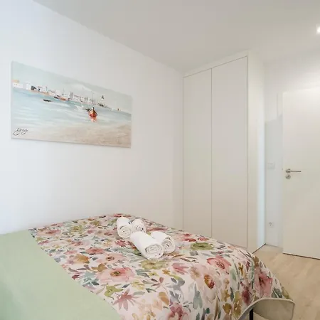 Host Wise - Peaceful Sunny Flat - Ace Location * Porto